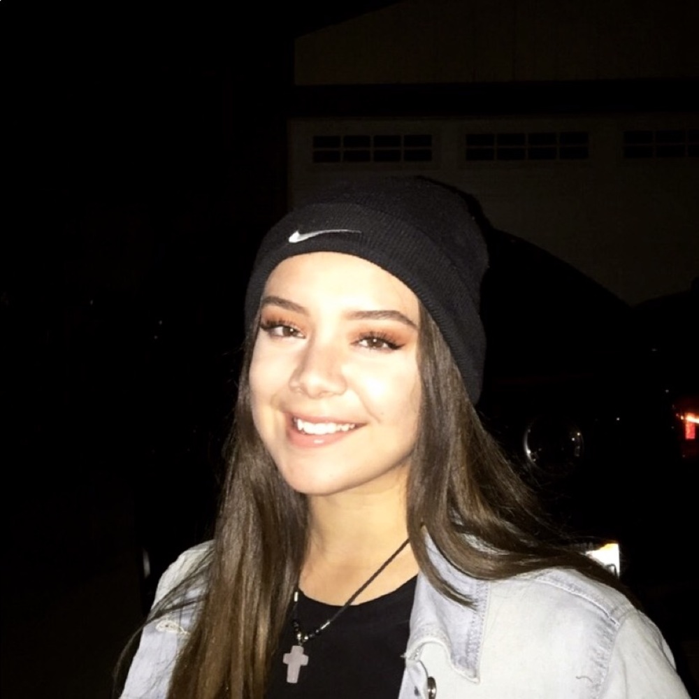 Meet your Posher, Alysa